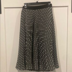 Black and White Checkered pleated skirt